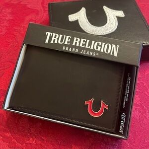 Brand New True Religion Genuine Leather Black Darkar Wallet w/ Desk Valet RFID